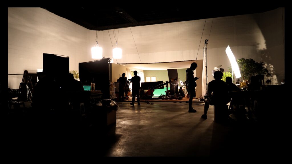Behind the shooting video production and lighting set for filmin